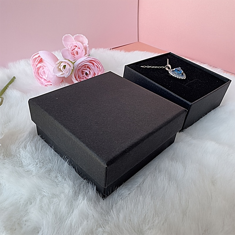Classic Black Paper Jewelry Boxes for Necklaces and Pendants